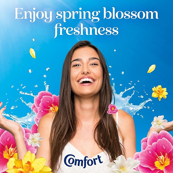 Comfort Fresh Spring Blossom Fabric Conditioner Softener with Motion-Activated Fragrance Technology 100 Days of Freshness 31 washes (930 ml)